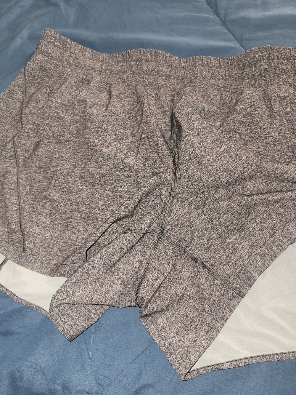 lululemon athletica Gray Track That MR Shorts~5' Inseam~Size 18. - Picture 7 of 15